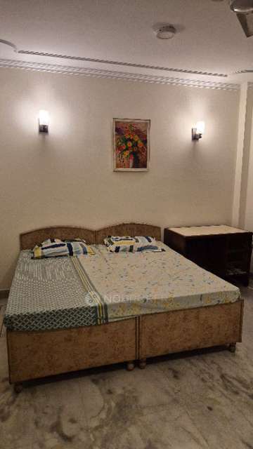 PG for Boys in Sector 25