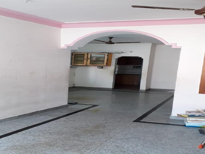 Independent House Narayan Pillai Street, Shivaji Nagar, Bharati Nagar