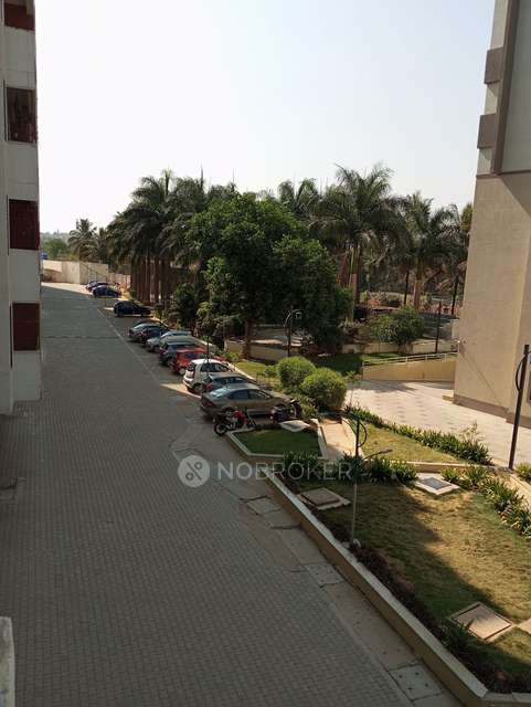 3 BHK Flat In Definer Kingdom Apartment For Sale  In Bommenahalli