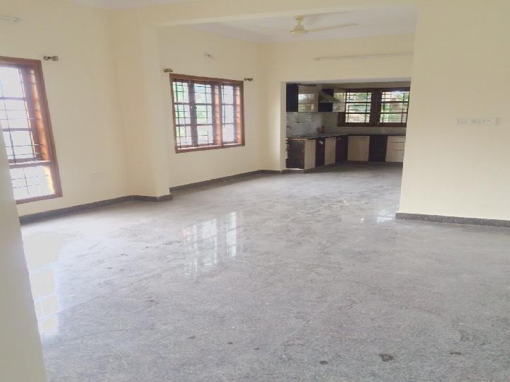 Lebon Manor Cox Town Rent WITHOUT BROKERAGE Semifurnished 2 BHK