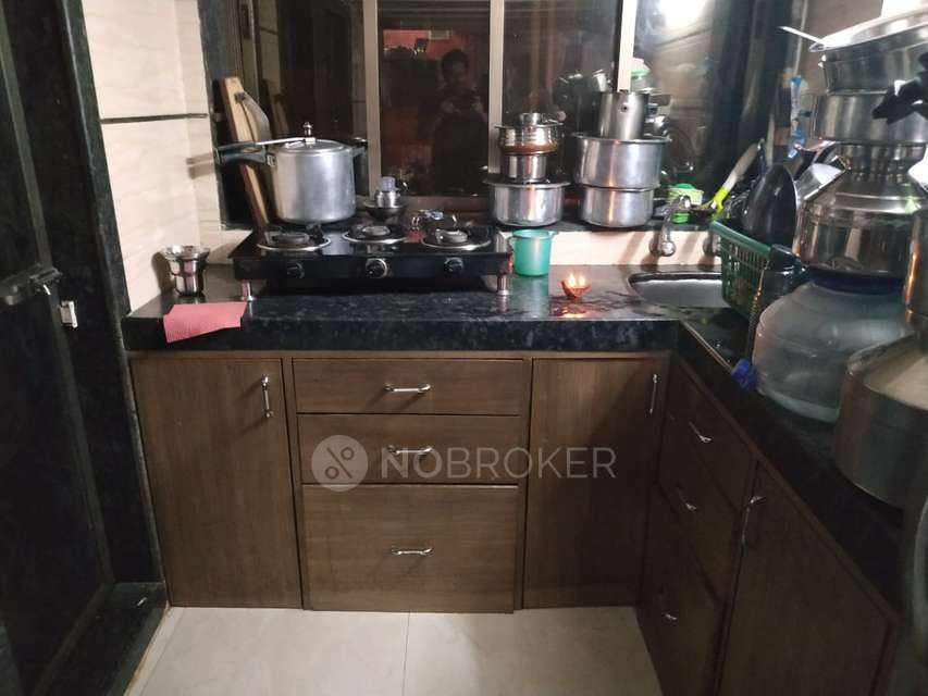 1 RK Flat In Mahalaxmi Darshan Building for Rent  In Railway Colony
