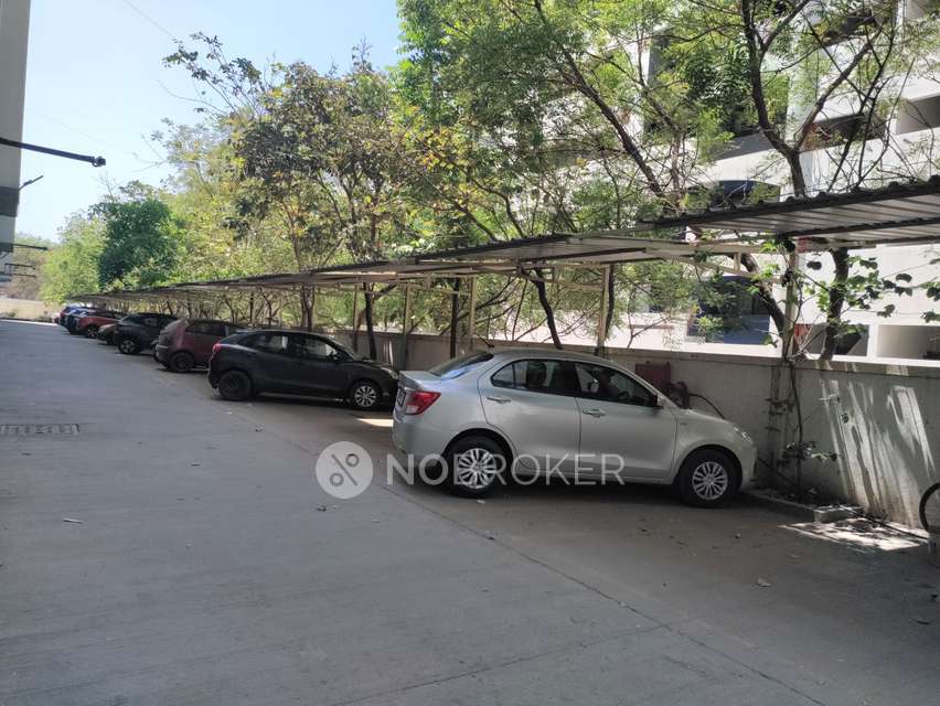 2 BHK Flat In Rahul Eastview For Sale  In Hadapsar