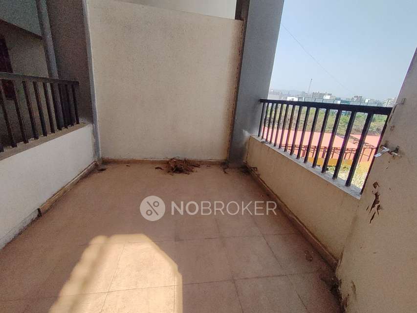 2 BHK Flat In Rahul Eastview For Sale  In Hadapsar