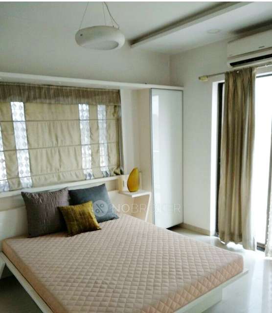 2 BHK Flat In Vista Luxuria for Rent  In Manjari Budruk