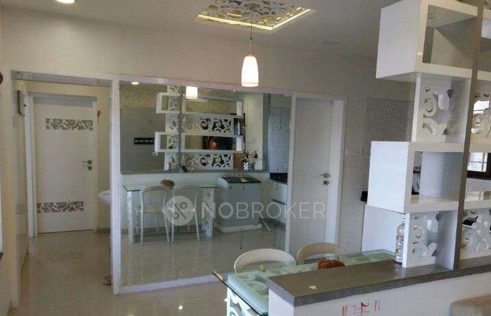 2 BHK Flat In Vista Luxuria for Rent  In Manjari Budruk