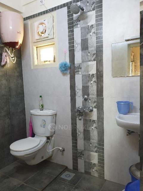 3 BHK Flat In Sri Chakra Apartment For Sale  In Vadapalani 