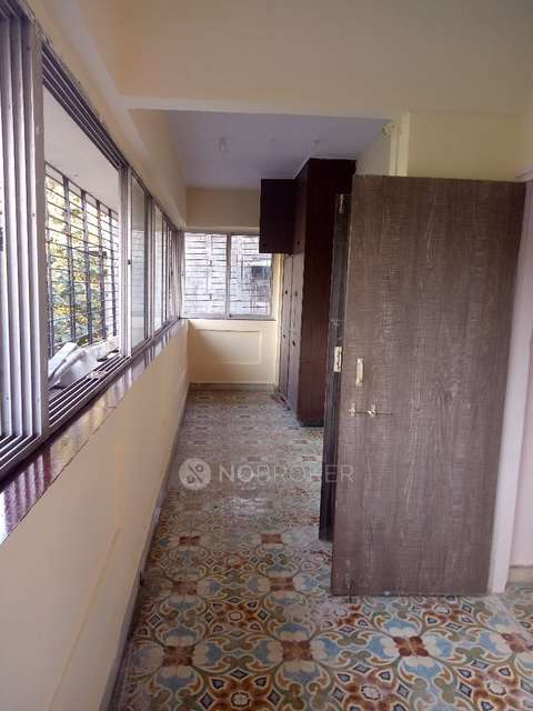 2 BHK Flat In Wellworth Society For Sale  In Mulund West