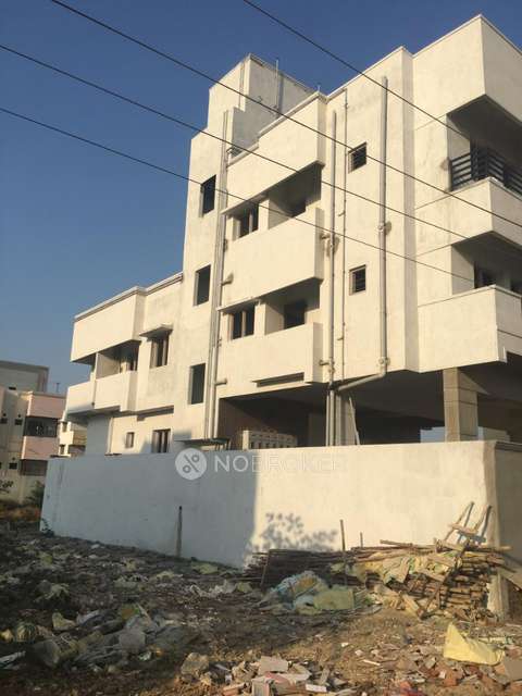2 BHK Flat In Shri Kurumba Homes For Sale  In Mudichur