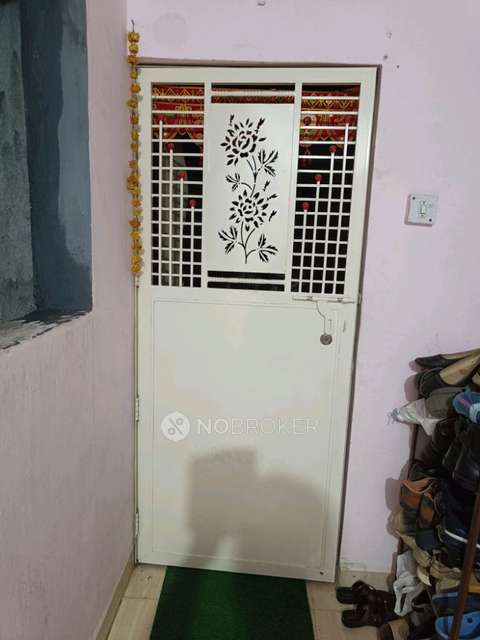 2 BHK Flat In Shradha Apartment for Rent  In Bhekrai Nagar