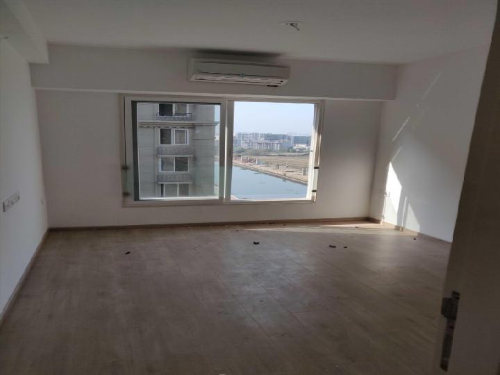 Kanakia Paris Bandra East Rent WITHOUT BROKERAGE Fully furnished 3