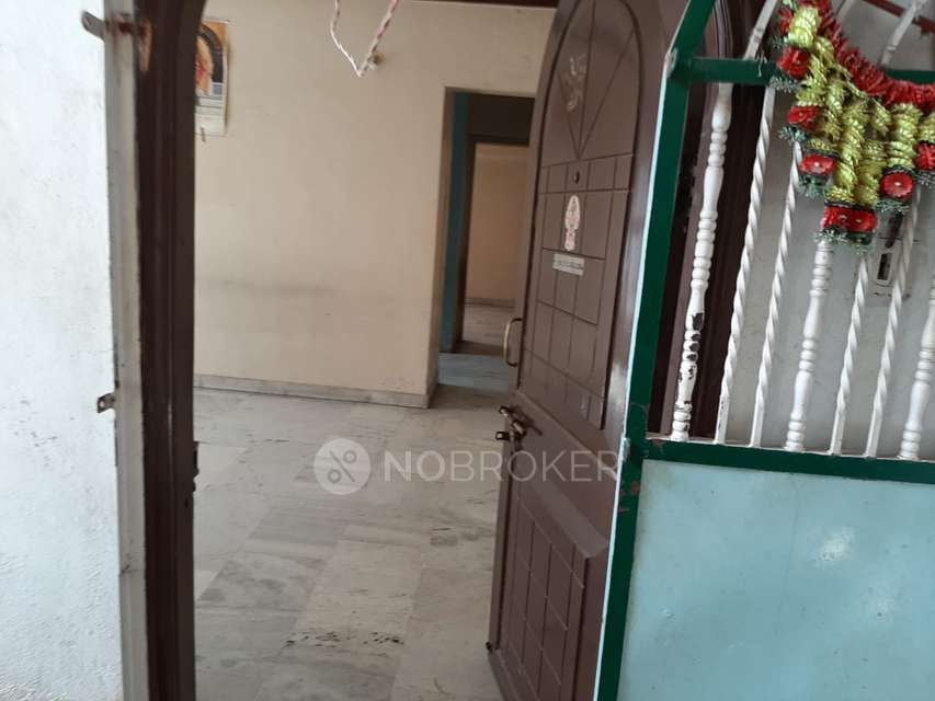 2 BHK Flat In Ajanta Complex For Sale  In Somwar Peth