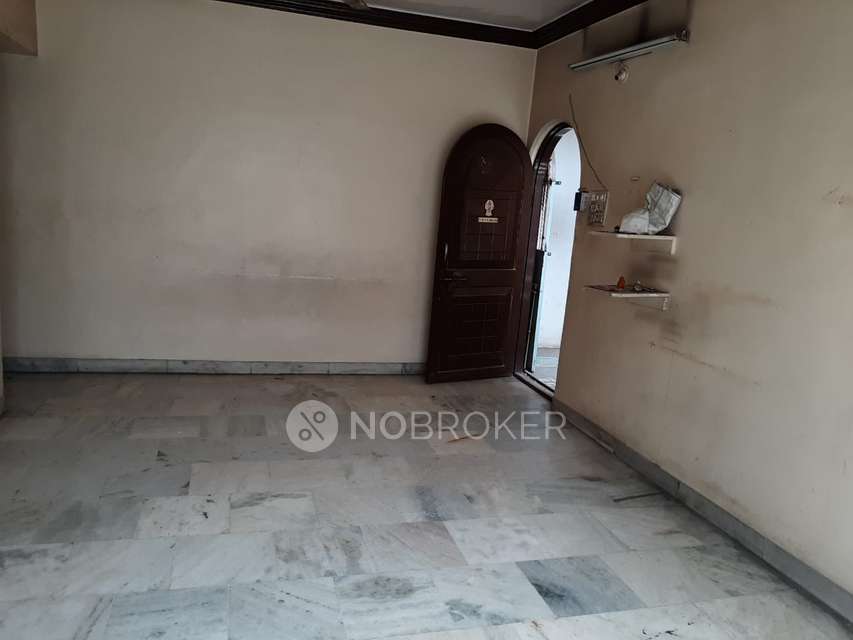 2 BHK Flat In Ajanta Complex For Sale  In Somwar Peth