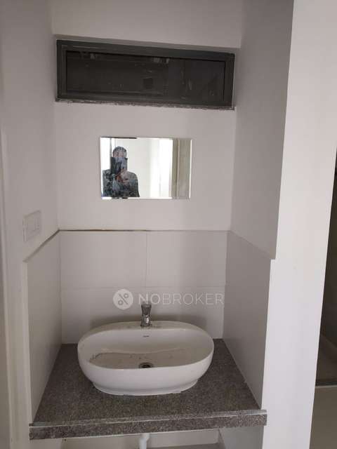 2 BHK Flat In Rohan Abhilasha Tower F for Rent  In Wagholi