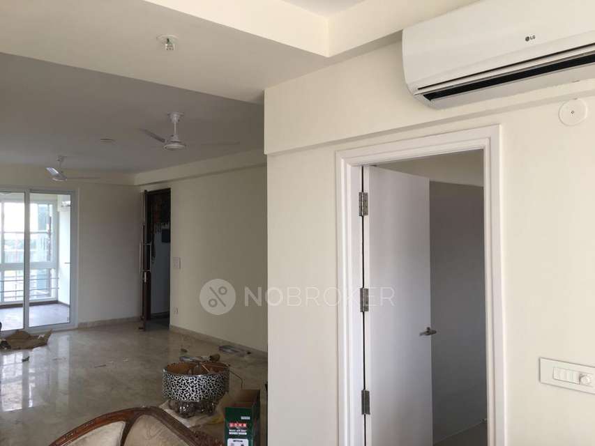 4 BHK Flat In Emaar Palm Terraces Select for Rent  In Sector 66