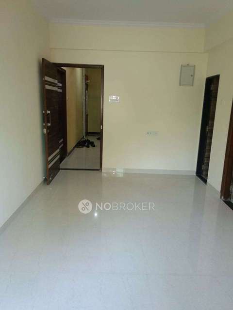 2 BHK Flat In Parkar Sadan For Sale  In Chembur