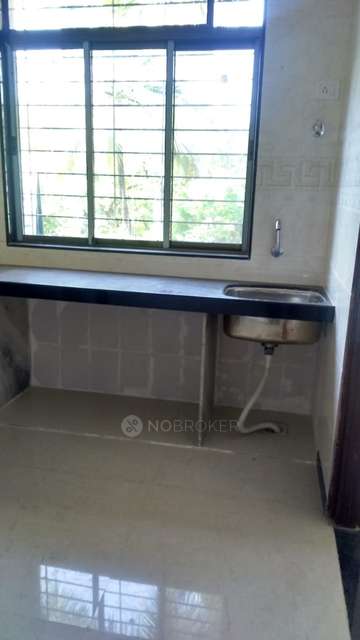 2 BHK Flat In Parkar Sadan For Sale  In Chembur