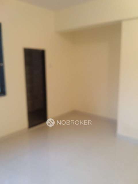 2 BHK Flat In Parkar Sadan For Sale  In Chembur