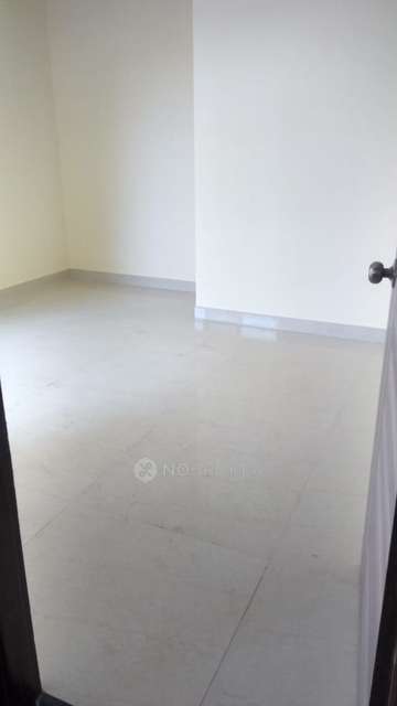 2 BHK Flat In Parkar Sadan For Sale  In Chembur