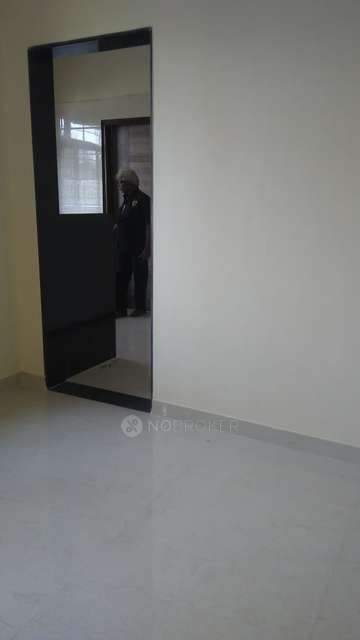 2 BHK Flat In Parkar Sadan For Sale  In Chembur