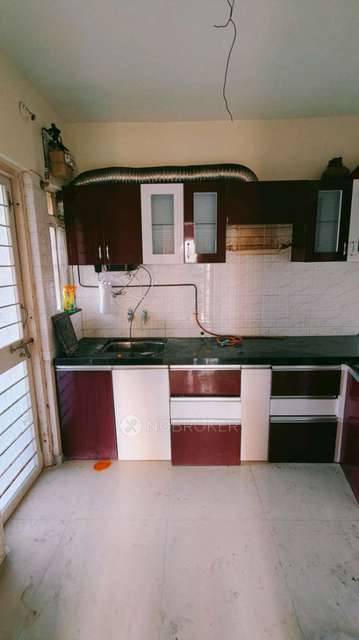 1 BHK Flat In Gayatrree Legacy  for Rent  In Moshi