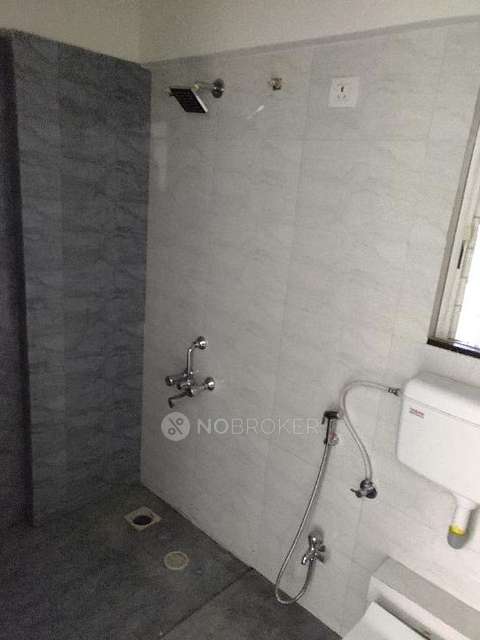 1 BHK Flat In Gayatrree Legacy  for Rent  In Moshi