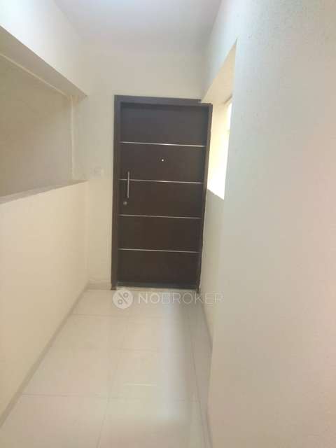 1 BHK Flat In Majestique Aqua for Rent  In Fursungi