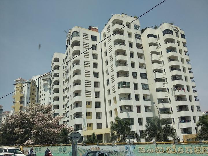 Purva Riviera Marathahalli Rent WITHOUT BROKERAGE Semifurnished 3 BHK Rental Flat in Purva