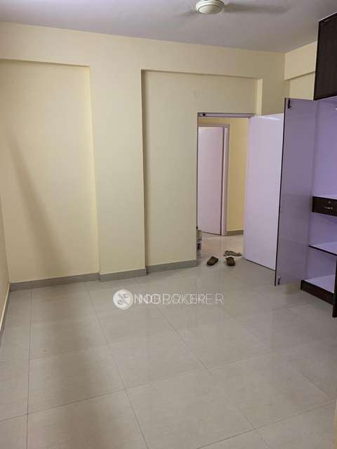 3 BHK Flat In Royal Park For Sale  In Bommanahalli