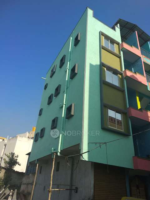 4+ BHK Flat For Sale  In Kadugondanahalli