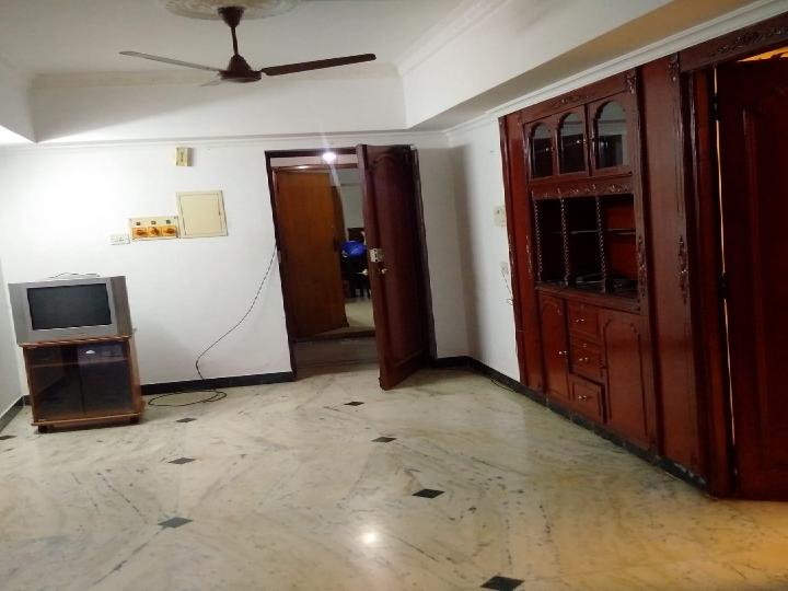 Ceebros Royal Garden R A Puram Rent WITHOUT BROKERAGE Semifurnished 2 BHK Rental Flat in
