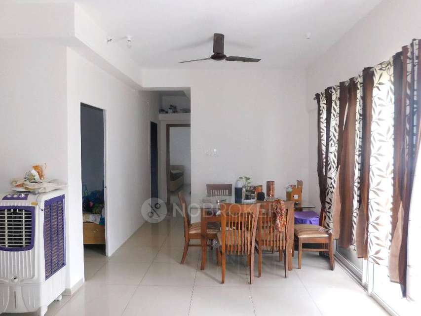 Shared Room for Female In 3 BHK  In The Chatterjee The Crown Greens In Hinjewadi