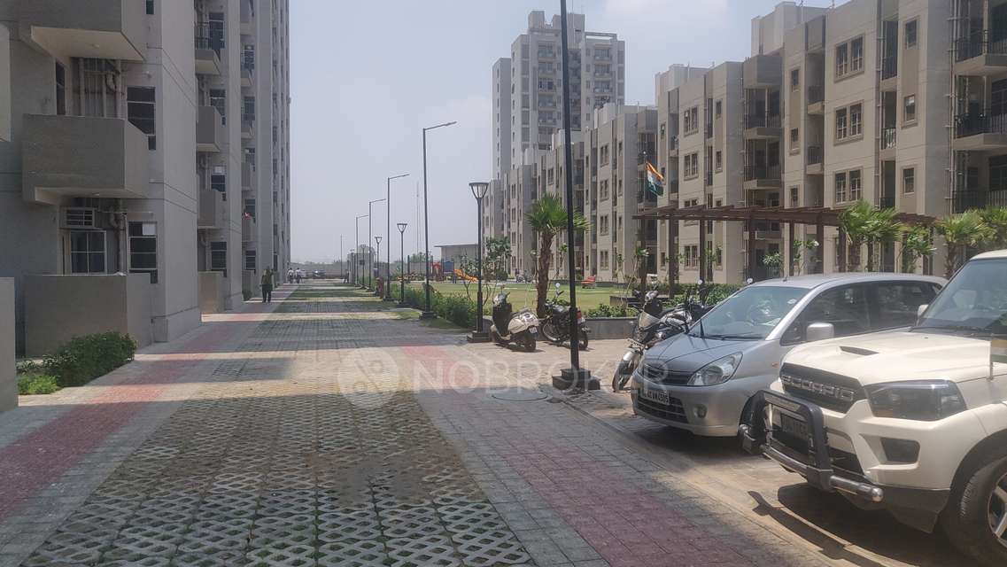 2 BHK Flat In Salora  1 for Rent  In Sector-107 