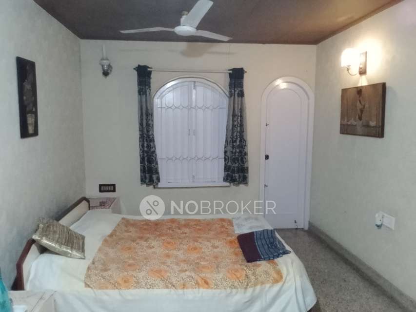 Single Room for Male In 1 RK  In Teynampet