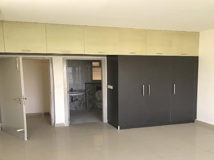 SBIOA Unity enclave Mambakkam Rent WITHOUT BROKERAGE Semifurnished 3