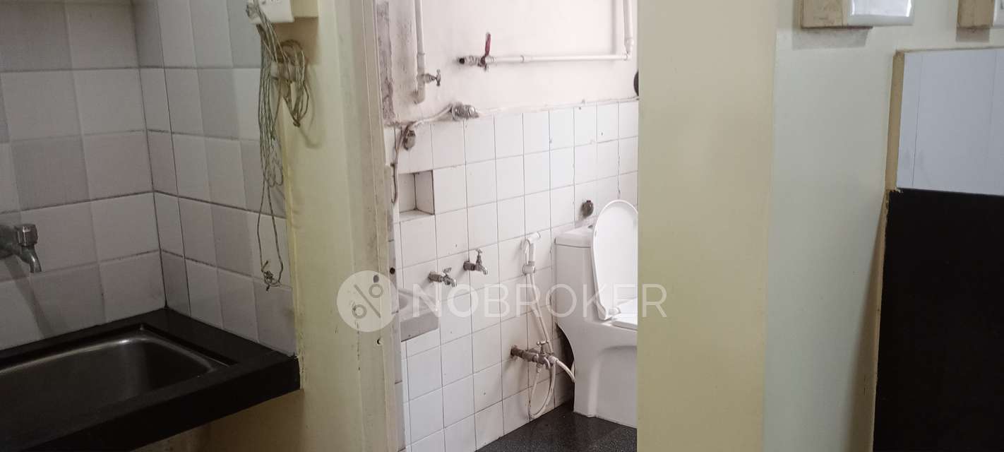 Office in Model Colony, Pune for Rent 