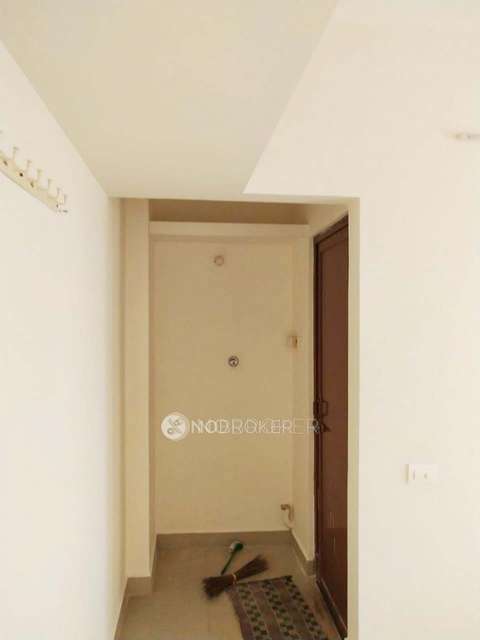 2 BHK Flat In Aradhana Apartments  For Sale  In Anakaputhur