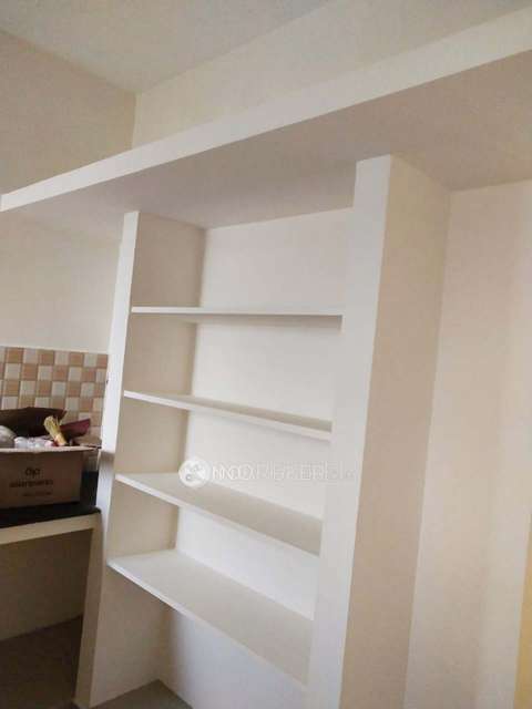 2 BHK Flat In Aradhana Apartments  For Sale  In Anakaputhur