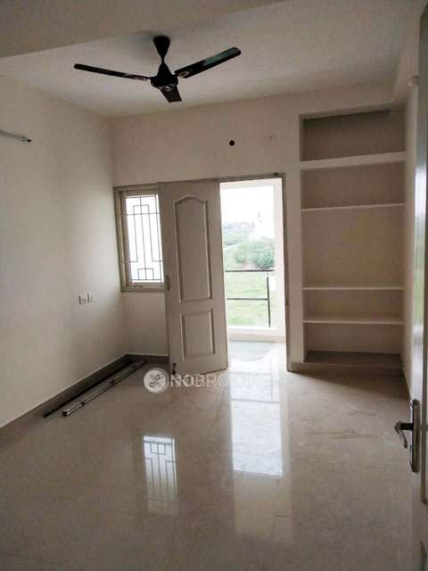 2 BHK Flat In Aradhana Apartments  For Sale  In Anakaputhur