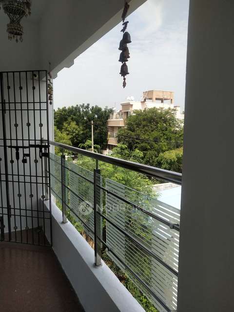 2 BHK Flat In Standalone Building  for Rent  In Madhavaram 