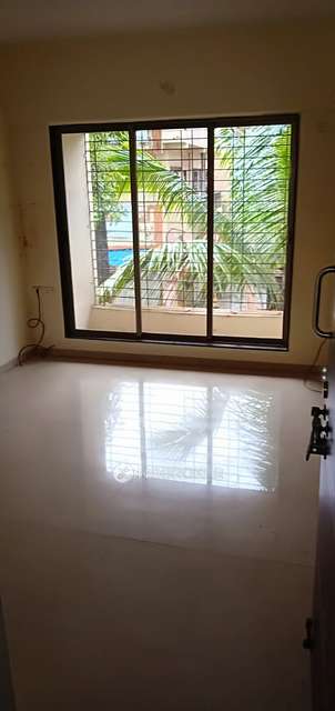 1 BHK Flat In Royal Hertiage Chs For Sale  In Borivali West