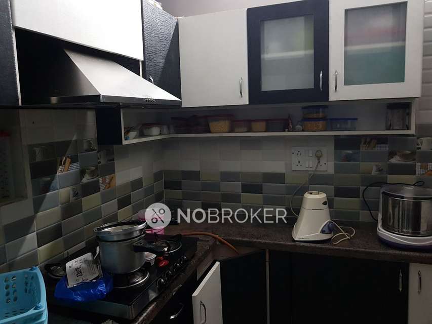 2 BHK Flat In Vaishnavi Apartment  For Sale  In Korattur