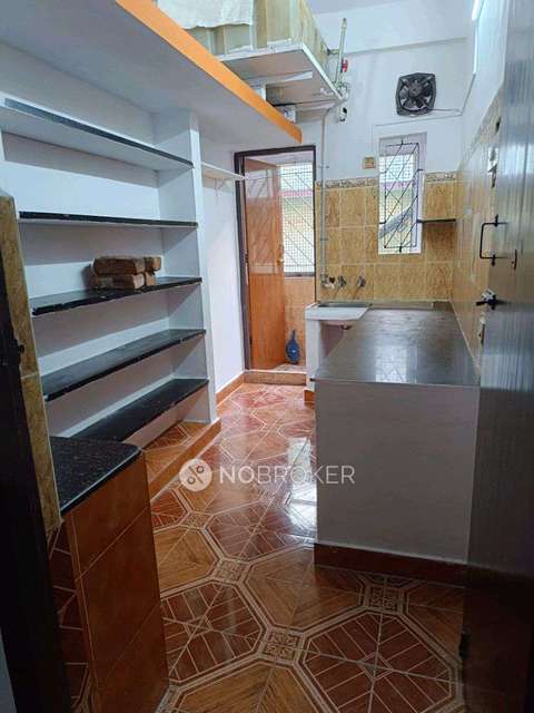 2 BHK Flat In Srivari For Sale  In Choolaimedu