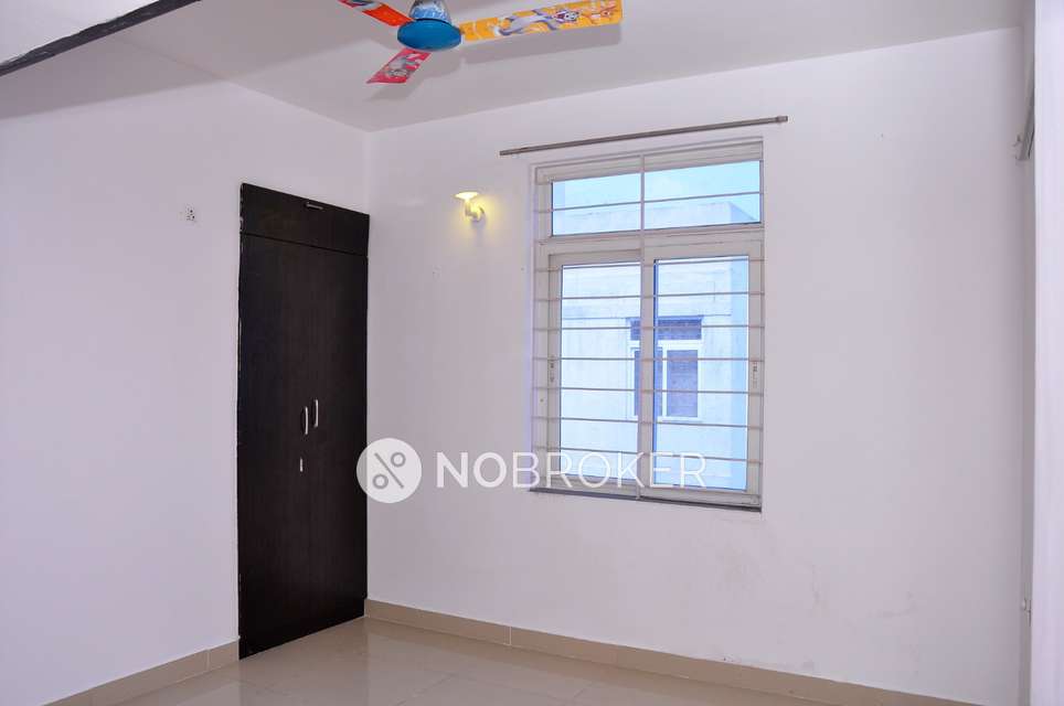 3 BHK Flat In S And P Living Spaces For Sale  In 34gw+cr3, Agraharam, Kil Ayanambakkam, Chennai, Tamil Nadu 600095, India