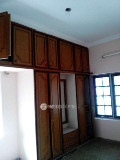 2 BHK Flat In Vedant Paradise For Sale  In Malakpet