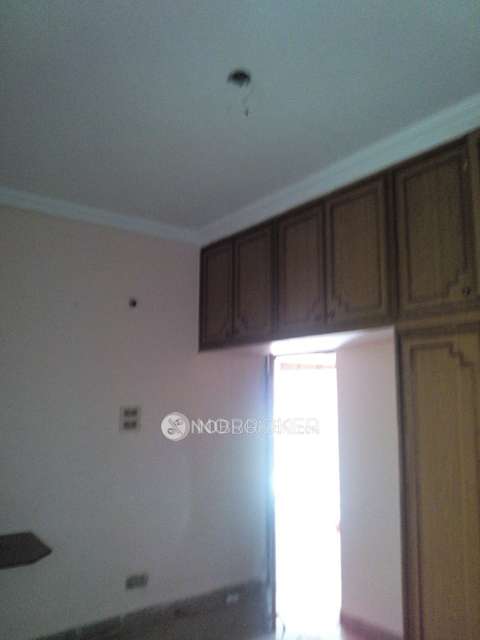 2 BHK Flat In Vedant Paradise For Sale  In Malakpet