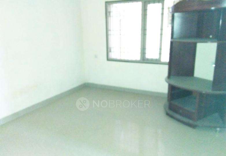 2 BHK Flat In Raja Garden Flats,near Ramachandra Metro Station For Sale  In Porur