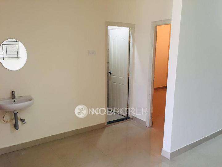 2 BHK Flat In Sri Someshwara Arcade For Sale  In Vijayanagar