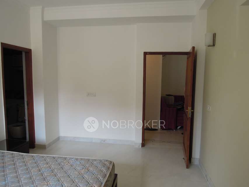 4 BHK Flat In Gitanjali Enclave For Sale  In Malviya Nagar