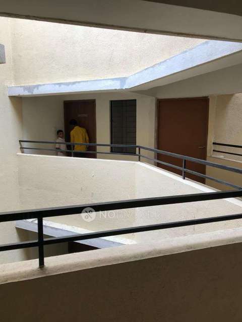 2 BHK Flat In Amit Colori Phase 2 H  for Rent  In Amit Colori ***** 2 H 