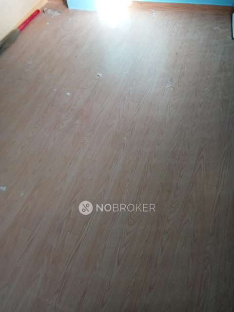 1 BHK Flat In Navrang Chs For Sale  In Santacruz East